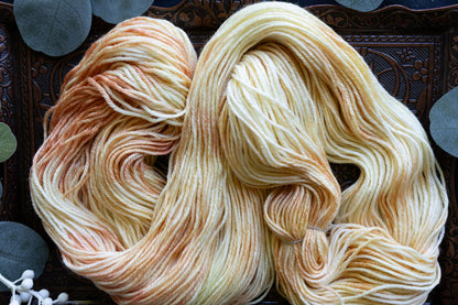Caramel Vanilla Swirl - Silk Sheep - DK Weight
