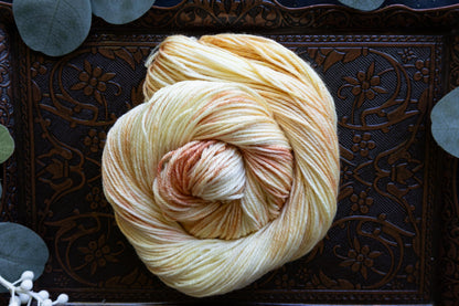 Caramel Vanilla Swirl - Silk Sheep - DK Weight